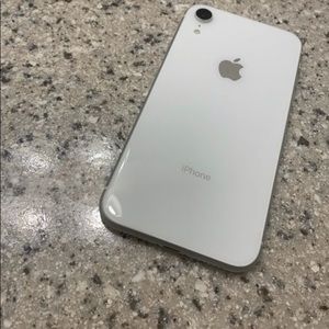 iPhone XR (64gbs)